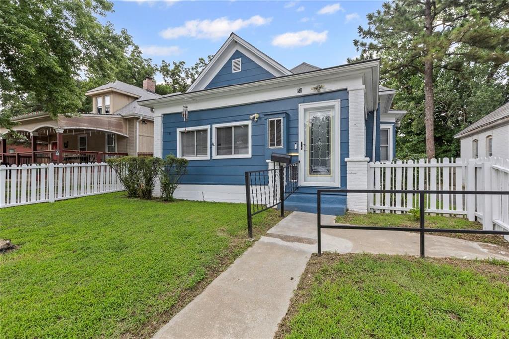 Listing Photo MLS #HMS2564557