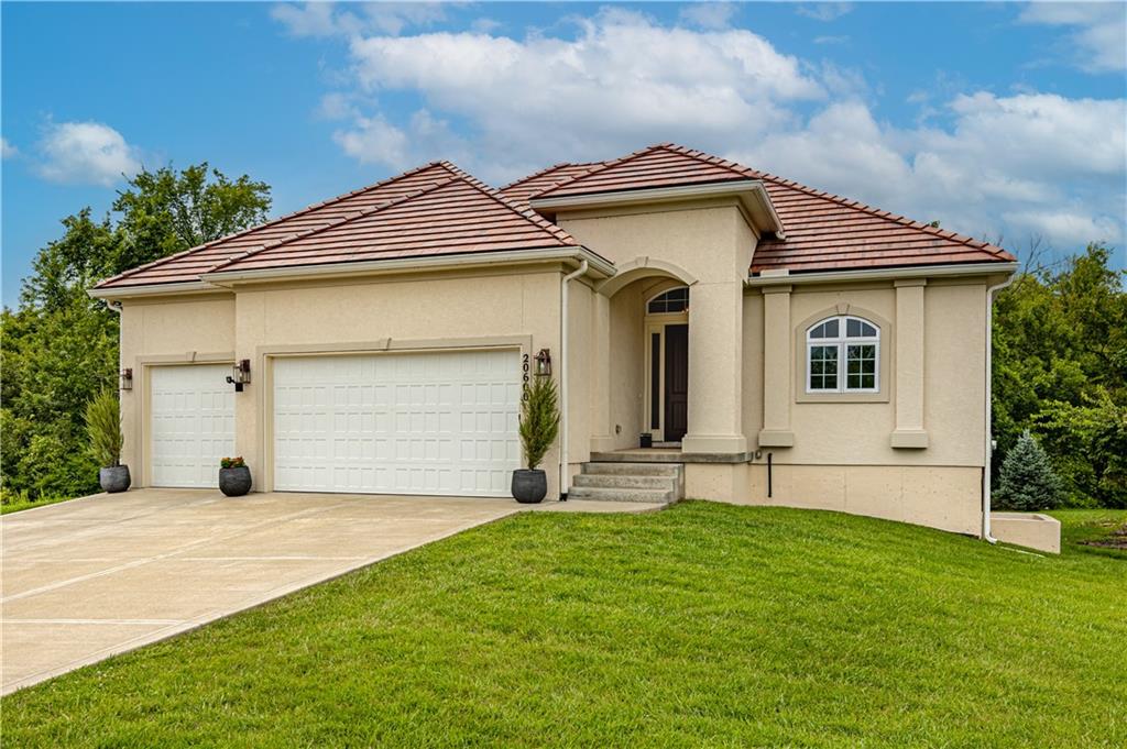 Listing Photo MLS #HMS2564995