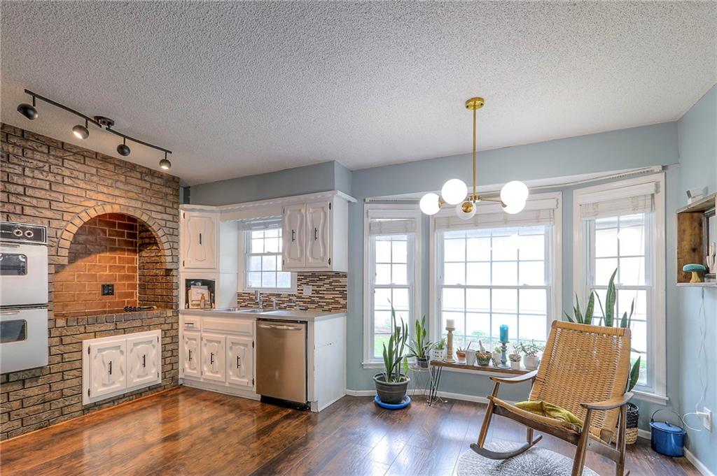 Listing Photo MLS #HMS2565144