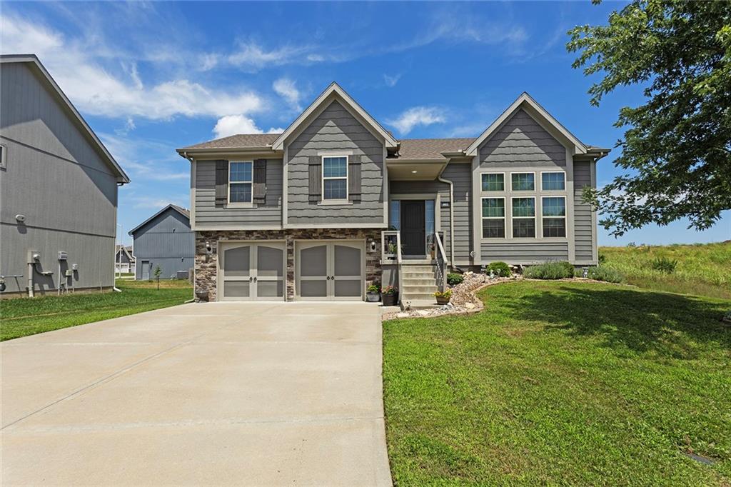 Listing Photo MLS #HMS2565268