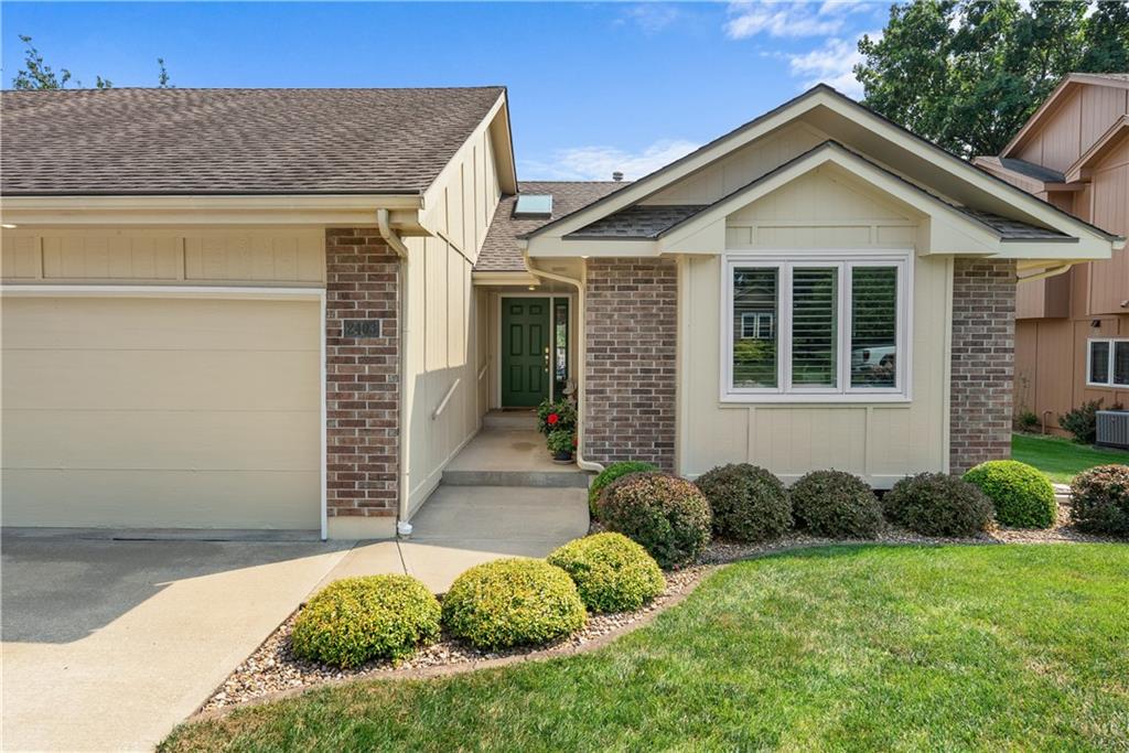 Listing Photo MLS #HMS2566171