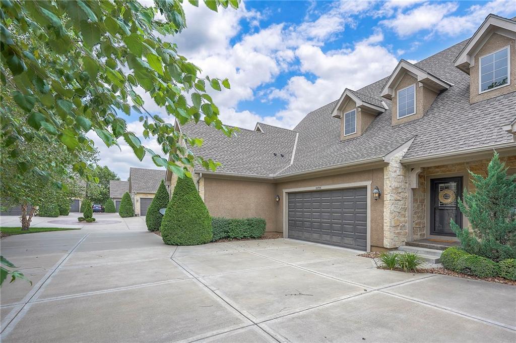 Listing Photo MLS #HMS2566243