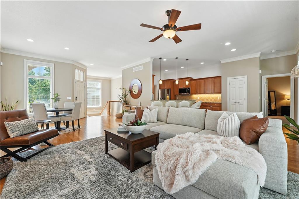 Listing Photo MLS #HMS2566667