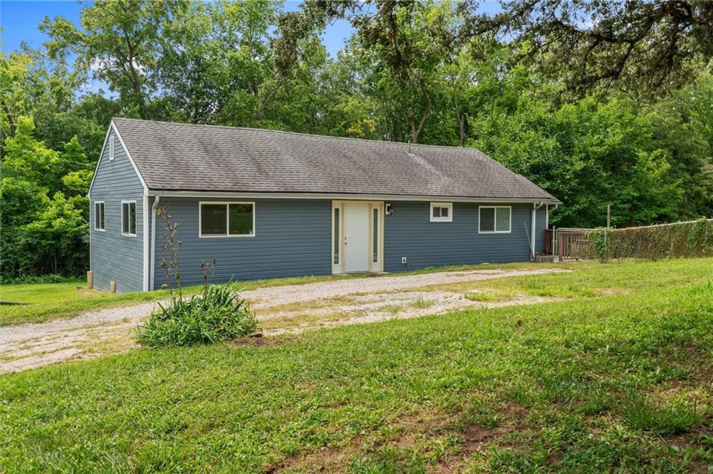 Listing Photo MLS #HMS2567164