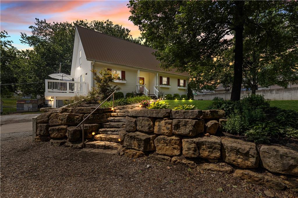 Listing Photo MLS #HMS2567246