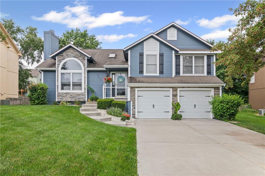 Listing Photo MLS #HMS2567270