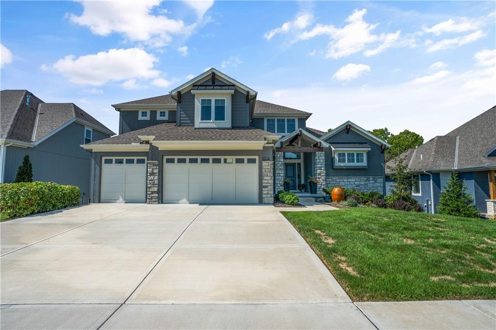 Listing Photo MLS #HMS2567324