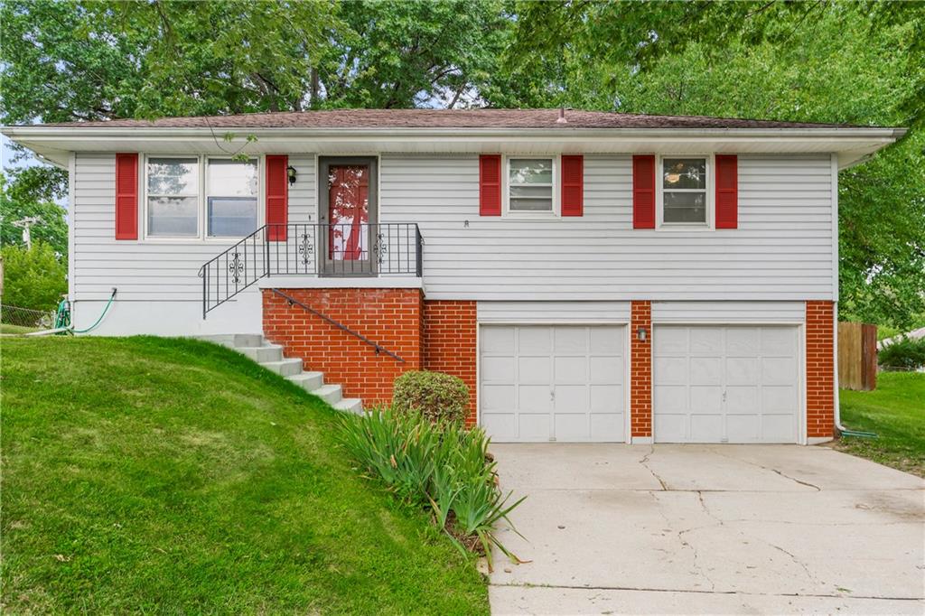 Listing Photo MLS #HMS2567402