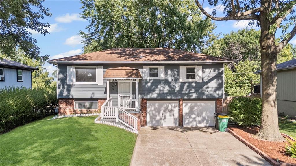 Listing Photo MLS #HMS2567413