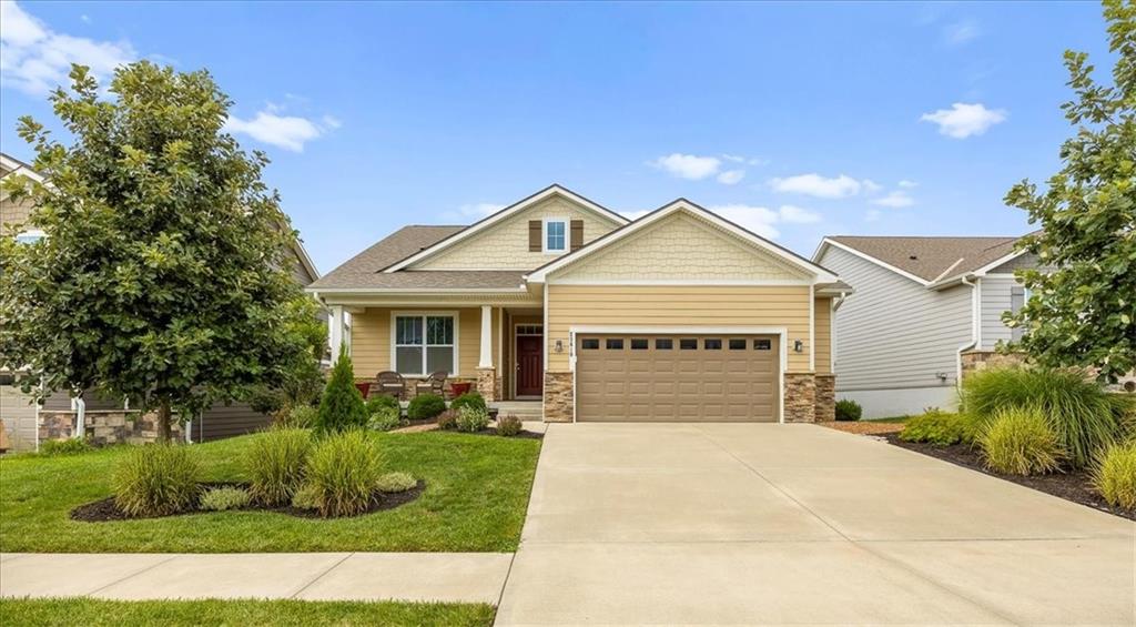 Listing Photo MLS #HMS2567428