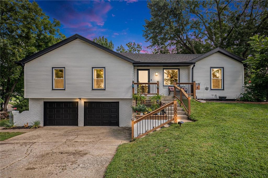 Listing Photo MLS #HMS2567484
