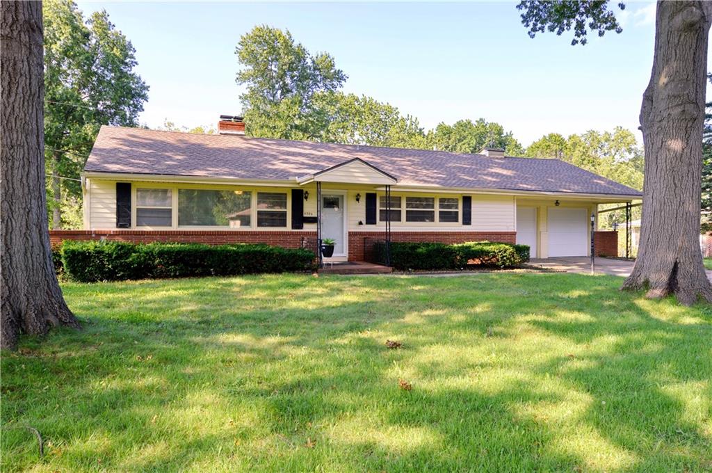 Listing Photo MLS #HMS2567509