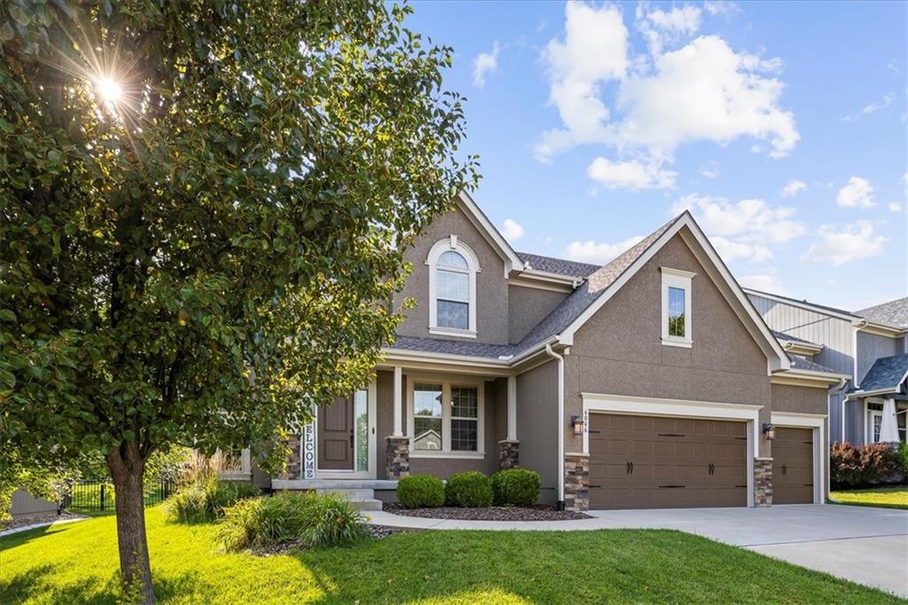 Listing Photo MLS #HMS2567583