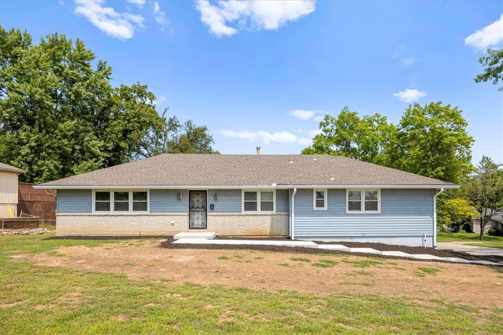 Listing Photo MLS #HMS2567607