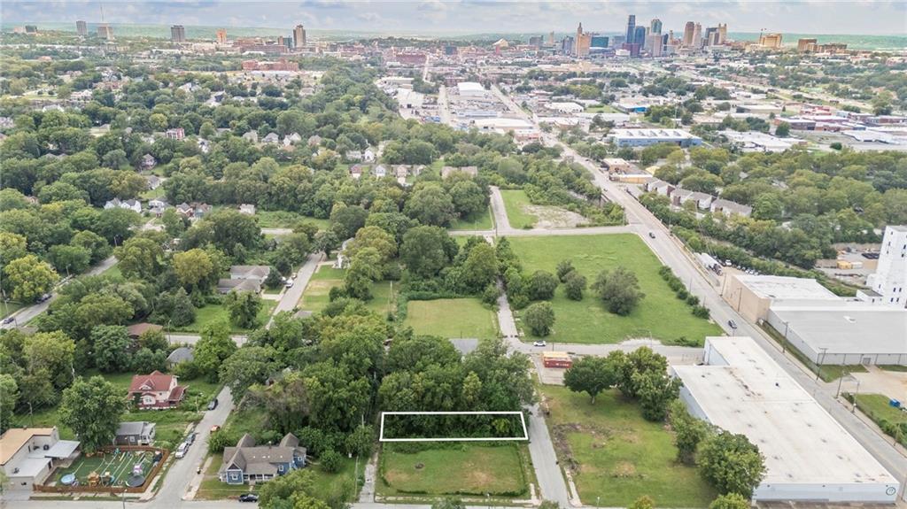 Listing Photo MLS #HMS2567683