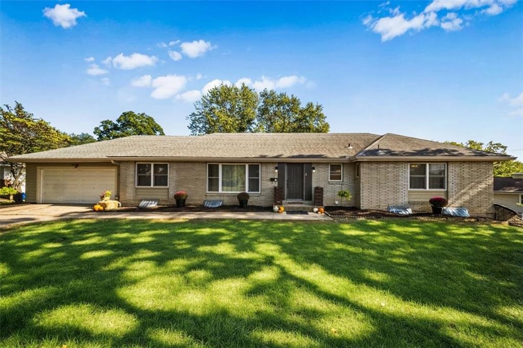 Listing Photo MLS #HMS2567739