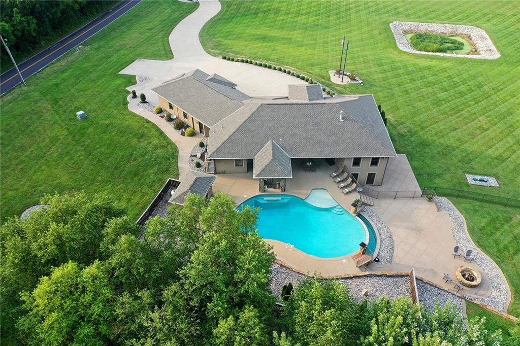 Listing Photo MLS #HMS2567750