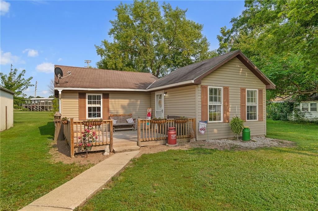 Listing Photo MLS #HMS2567753