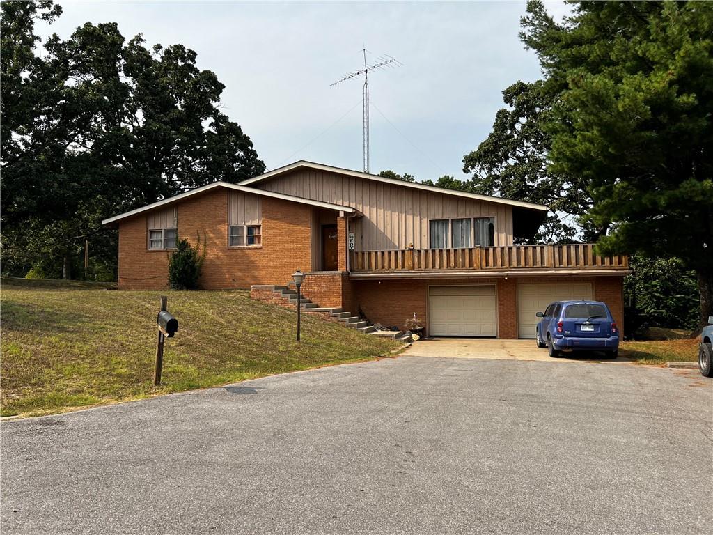 Listing Photo MLS #HMS2567814