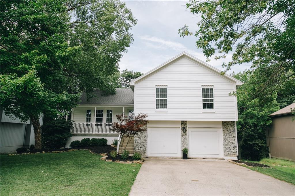 Listing Photo MLS #HMS2567819