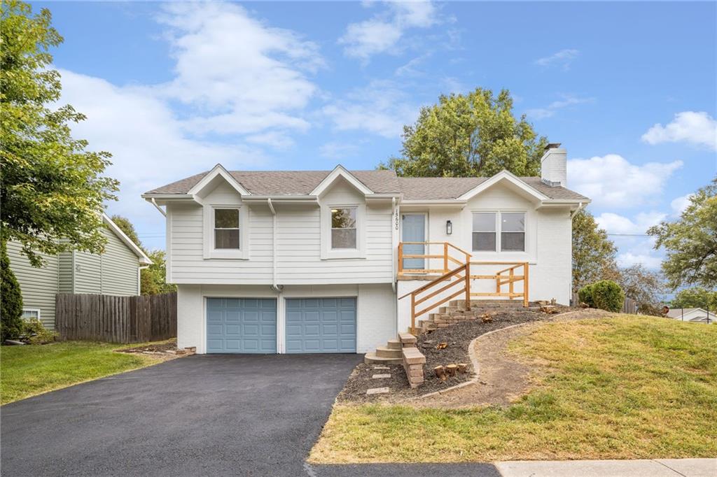 Listing Photo MLS #HMS2567875