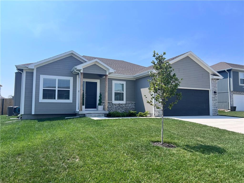 Listing Photo MLS #HMS2567908