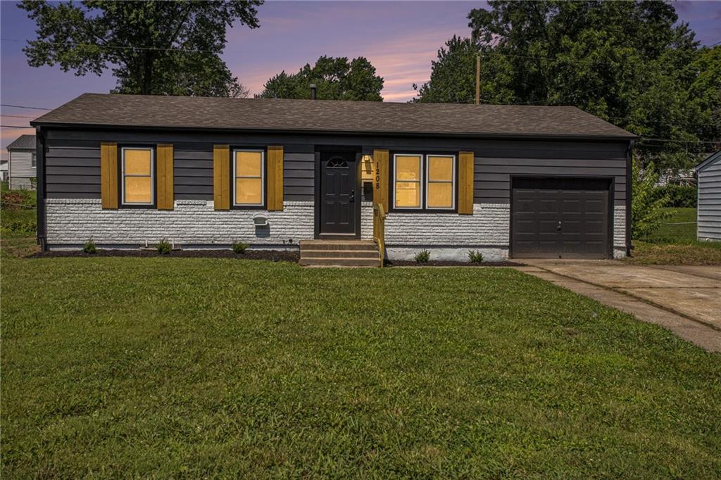 Listing Photo MLS #HMS2567936