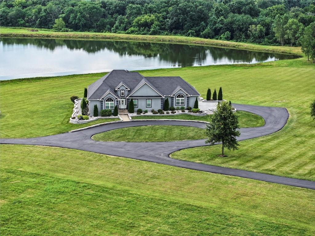 Listing Photo MLS #HMS2568022