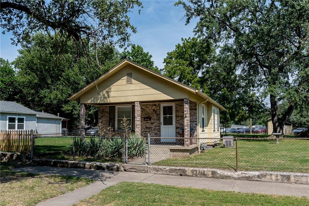 Listing Photo MLS #HMS2568026