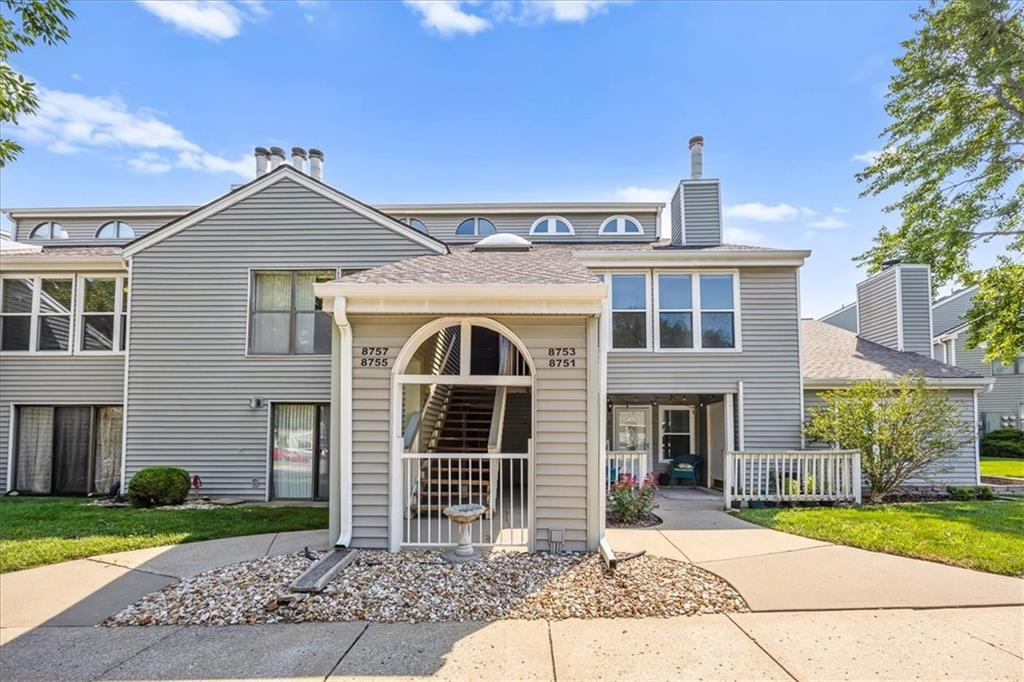 Listing Photo MLS #HMS2568050