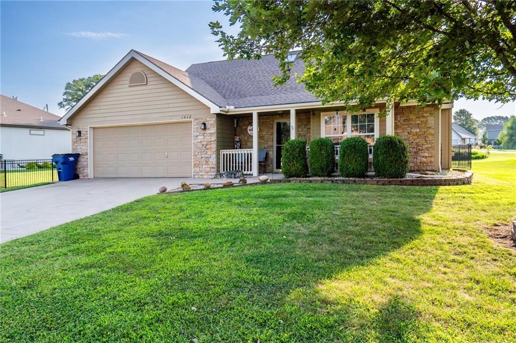 Listing Photo MLS #HMS2568051