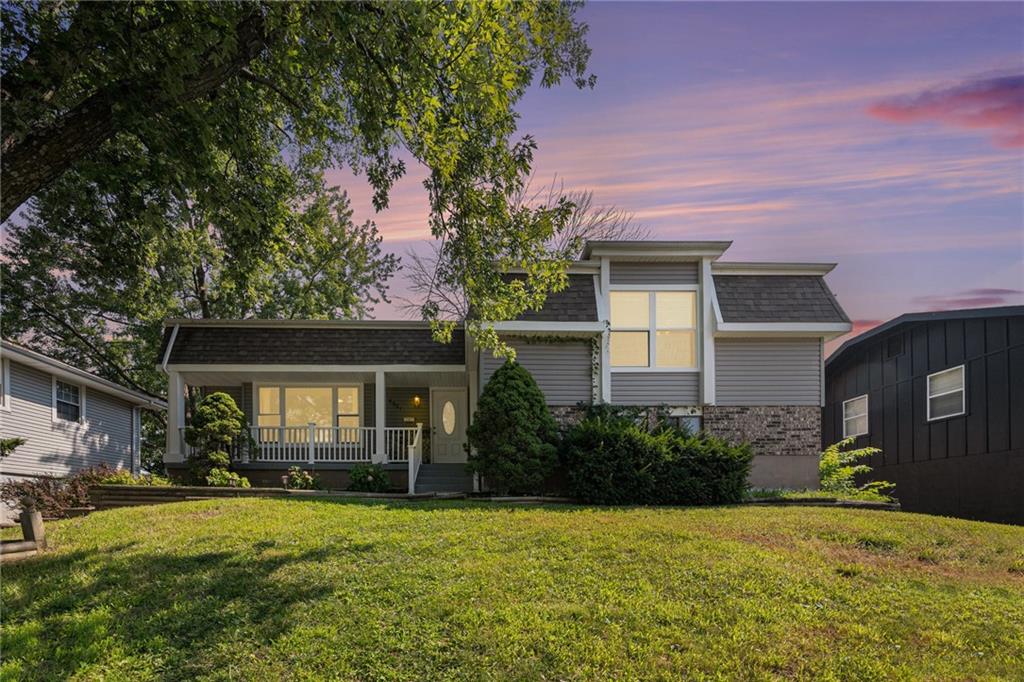 Listing Photo MLS #HMS2568064