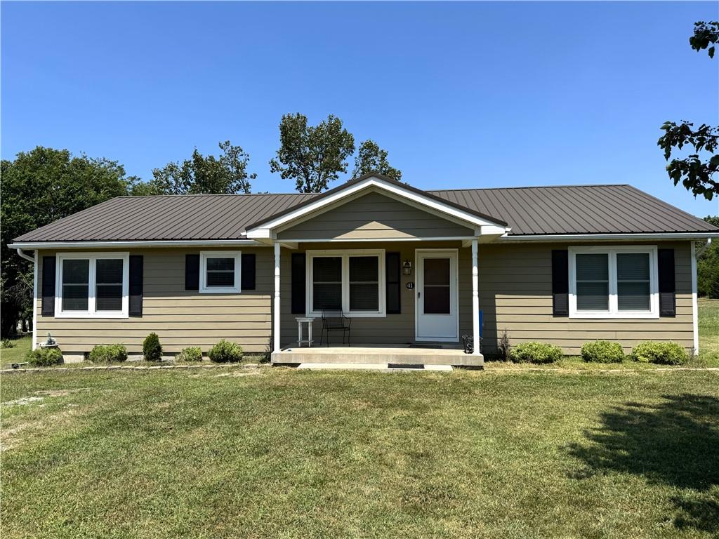 Listing Photo MLS #HMS2568111