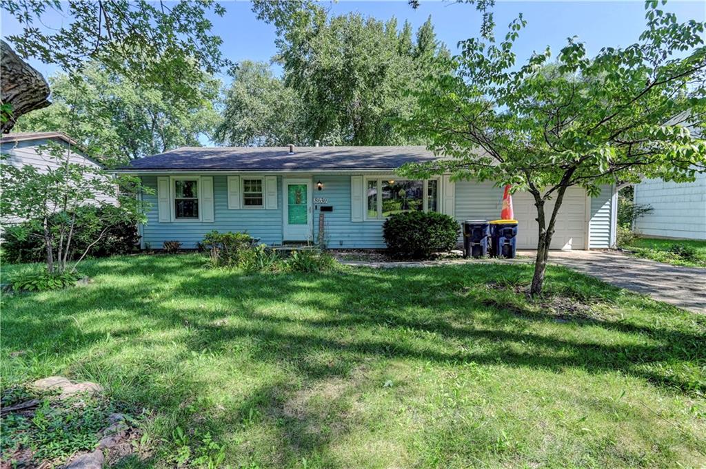 Listing Photo MLS #HMS2568182