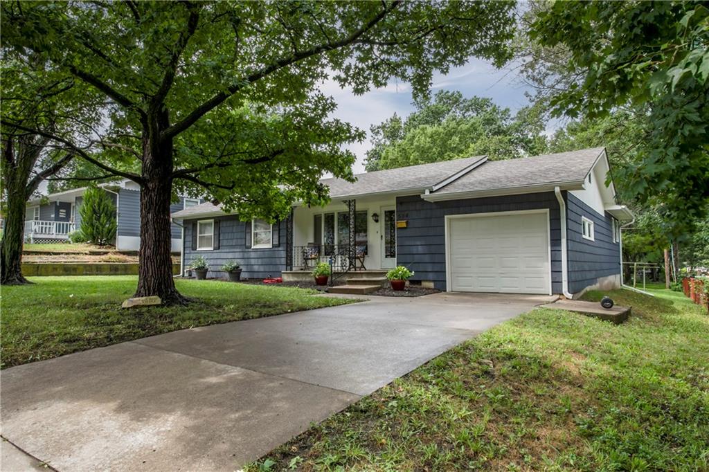 Listing Photo MLS #HMS2568191