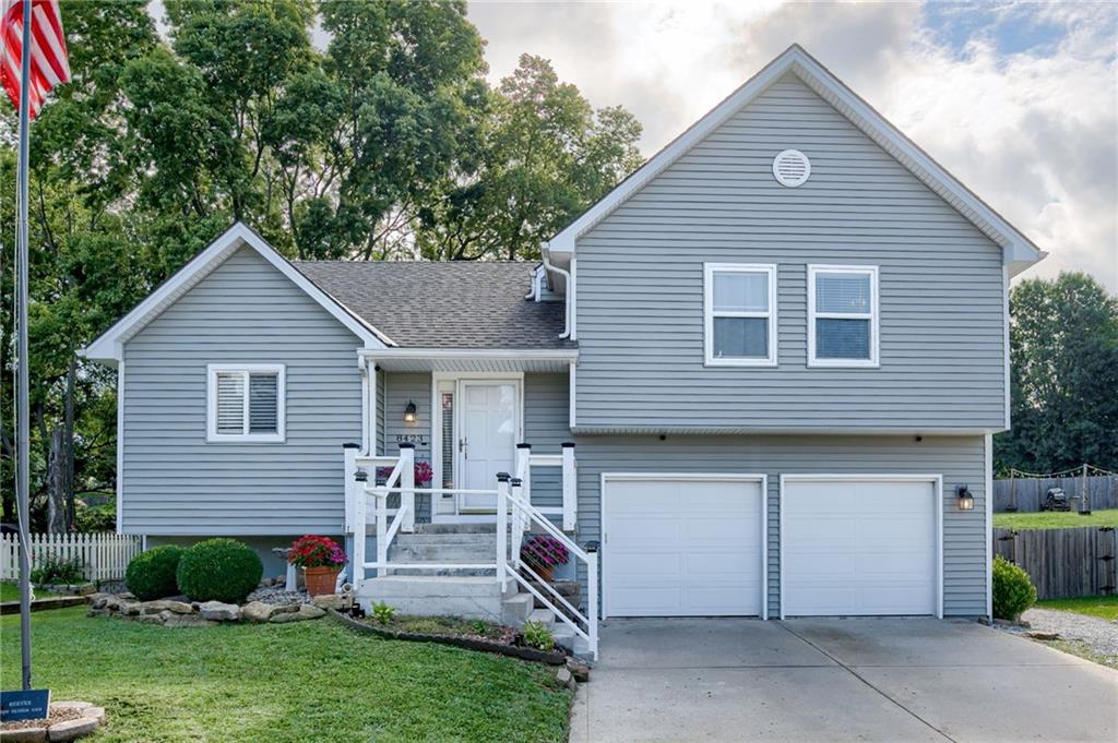 Listing Photo MLS #HMS2568224