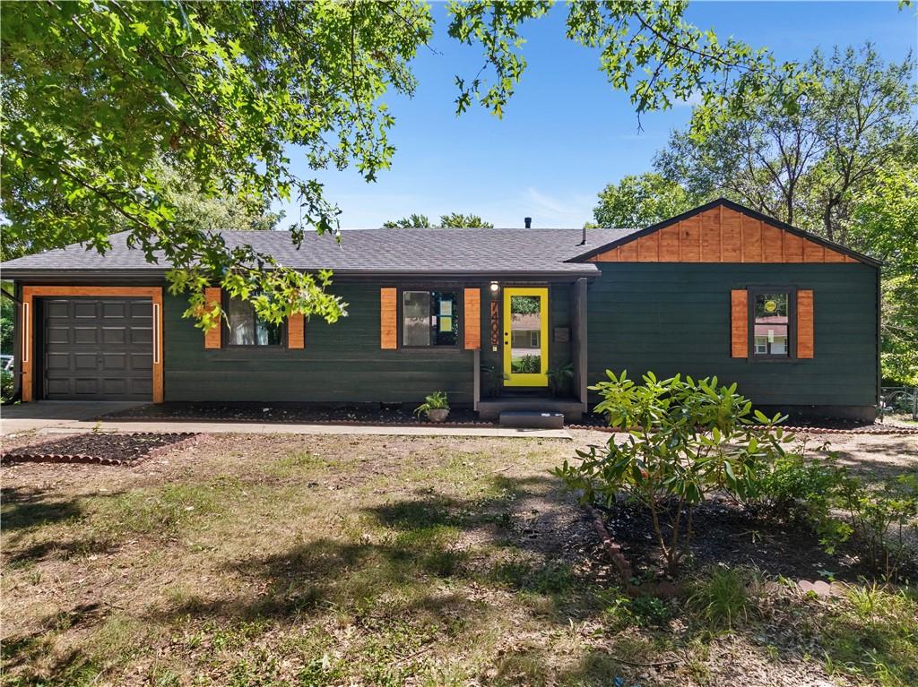 Listing Photo MLS #HMS2568247