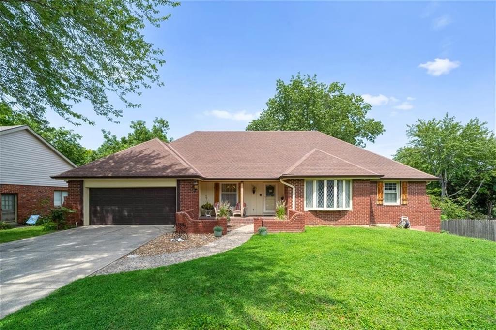 Listing Photo MLS #HMS2568301