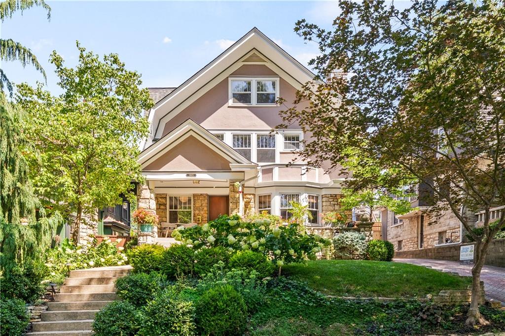 Listing Photo MLS #HMS2568312