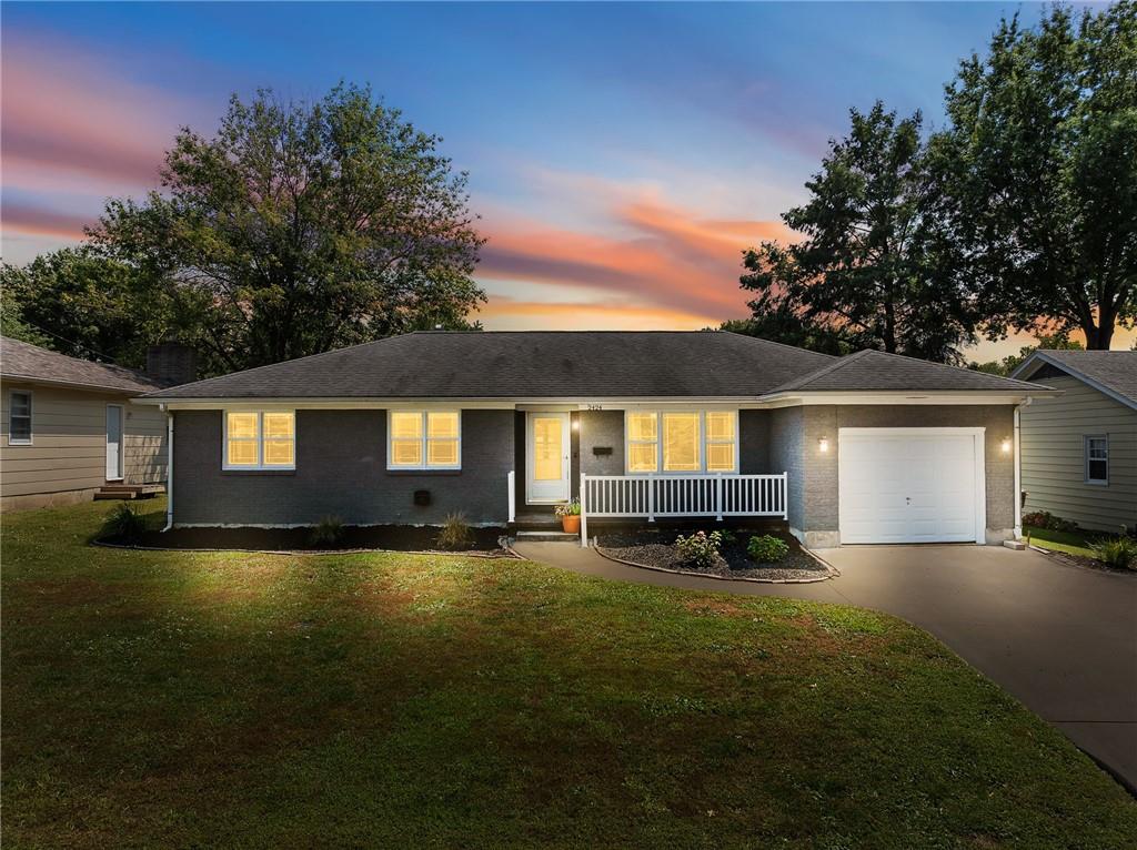 Listing Photo MLS #HMS2568357