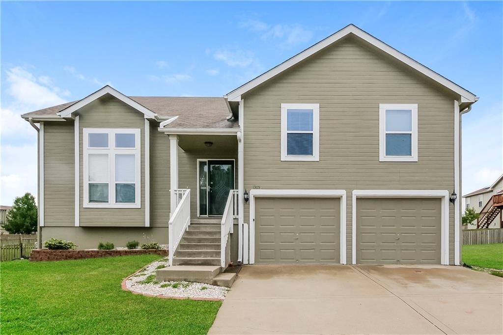 Listing Photo MLS #HMS2568389