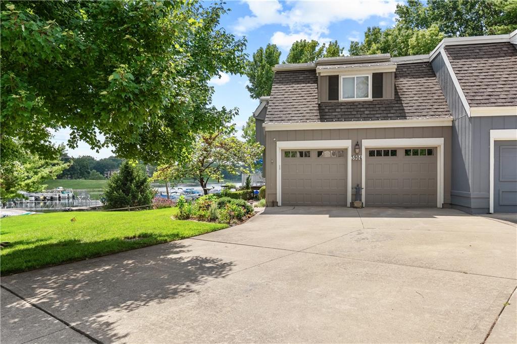 Listing Photo MLS #HMS2568535