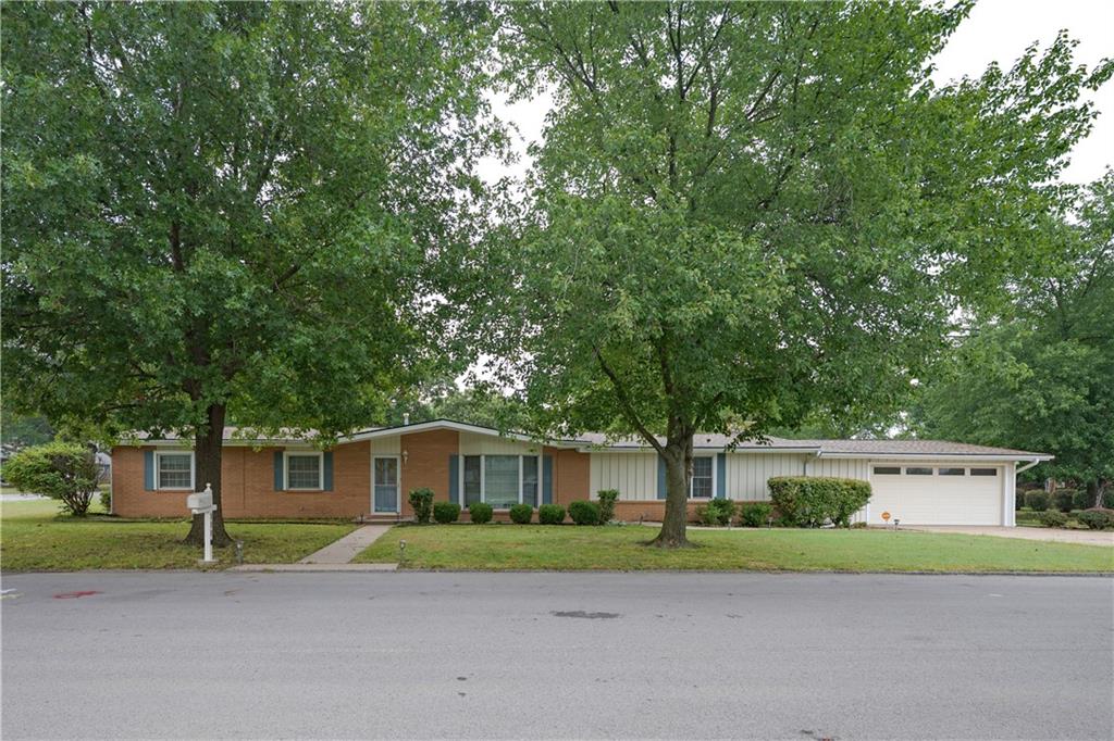 Listing Photo MLS #HMS2568543
