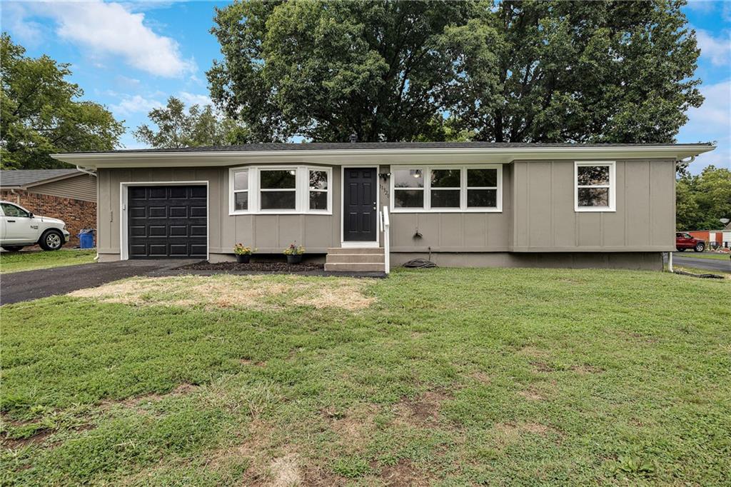 Listing Photo MLS #HMS2568569