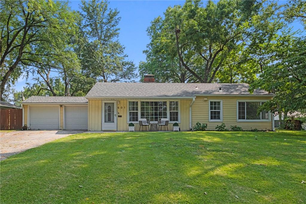 Listing Photo MLS #HMS2568586