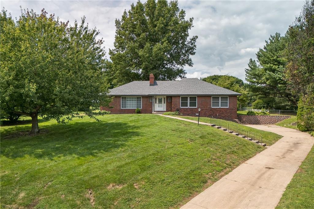 Listing Photo MLS #HMS2568629