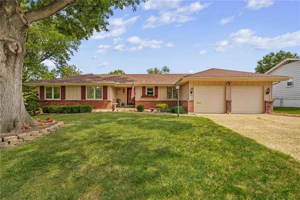 Listing Photo MLS #HMS2568647