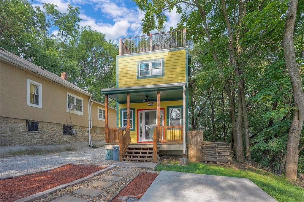 Listing Photo MLS #HMS2568701