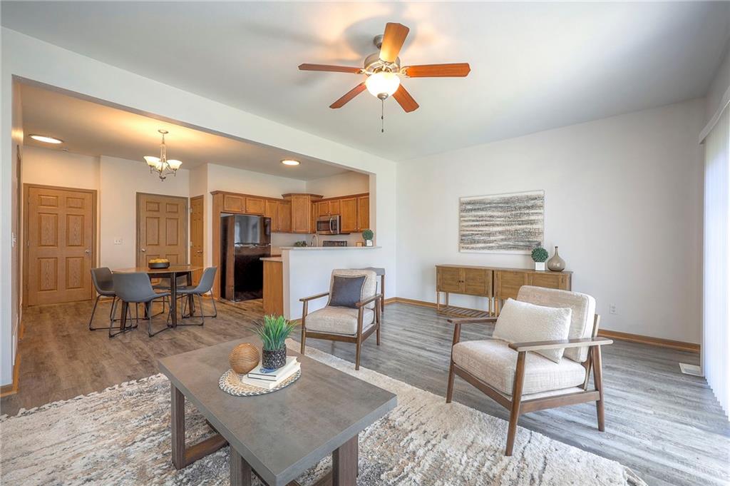 Listing Photo MLS #HMS2568769