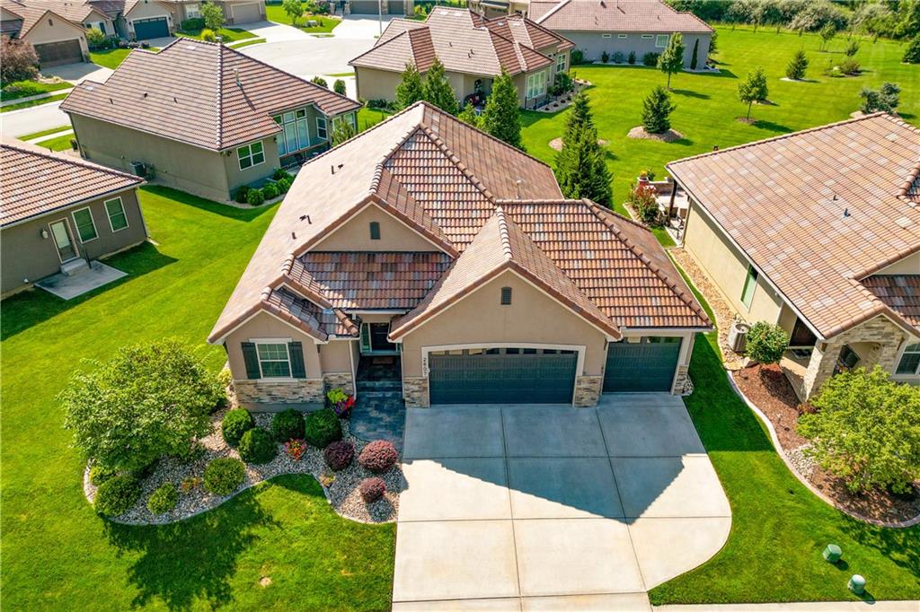 Listing Photo MLS #HMS2568810
